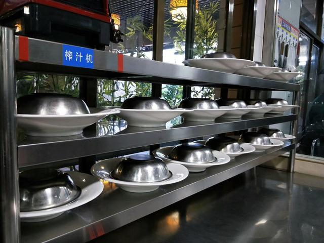 平?jīng)鍪准摇?D廚房”順利通過驗收，樹立餐飲品牌管理新標桿